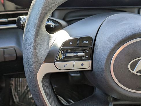 Used 2024 Hyundai Elantra SEL image 19