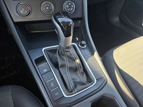 Used 2024 Volkswagen Jetta S image 29