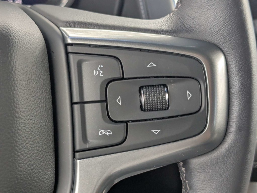 Used 2022 Chevrolet Tahoe LT w/ Luxury Package RWD image 34