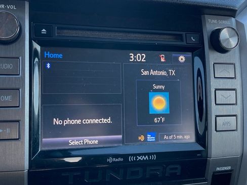 Used 2015 Toyota Tundra SR5 image 17