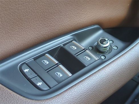 Used 2018 Audi Q7 2.0T Premium Plus image 27