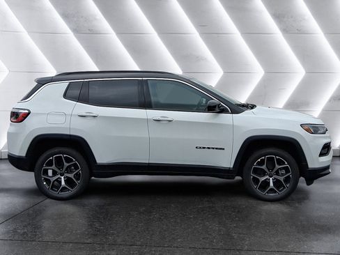 New 2026 Jeep Compass Limited w/ Mopar All Weather Package image 7
