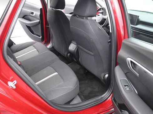 Used 2025 Hyundai Sonata SEL FWD image 13