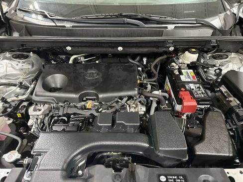 Used 2022 Toyota RAV4 LE AWD/4WD image 24
