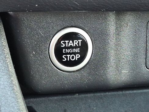 Used 2021 Nissan Rogue S FWD image 16