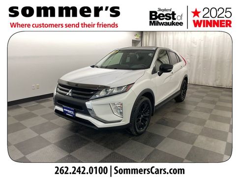 Used 2018 Mitsubishi Eclipse Cross LE image 2