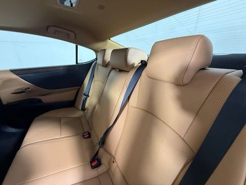 Certified 2025 Lexus ES 350 w/ Premium Package FWD image 25
