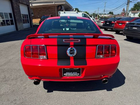 Used 2006 Ford Mustang GT Premium RWD image 13