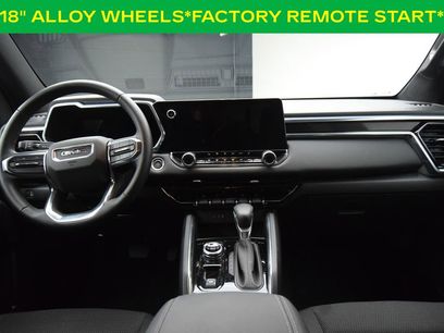 Used 2025 GMC Canyon Elevation w/ Convenience Package