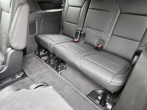 Certified 2023 GMC Yukon XL Denali w/ Denali Reserve Package image 33