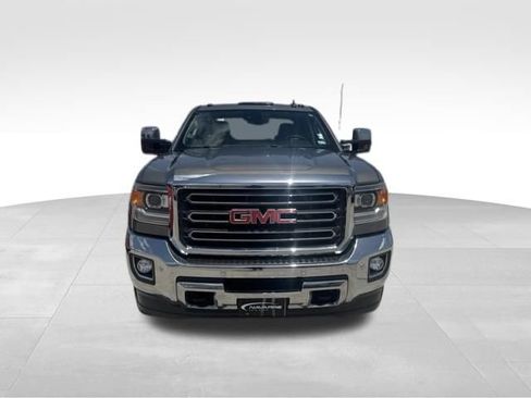 Used 2017 GMC Sierra 2500 SLT w/ Driver Alert Package AWD/4WD image 2