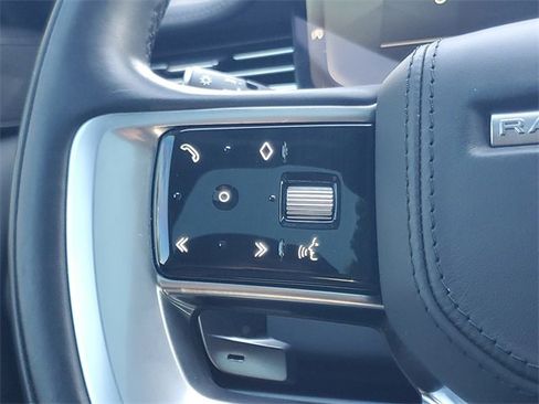 Used 2023 Land Rover Range Rover SE image 23