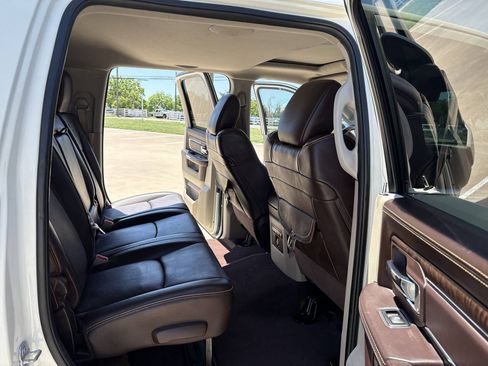 Used 2017 RAM 2500 Longhorn w/ Convenience Group AWD/4WD image 12