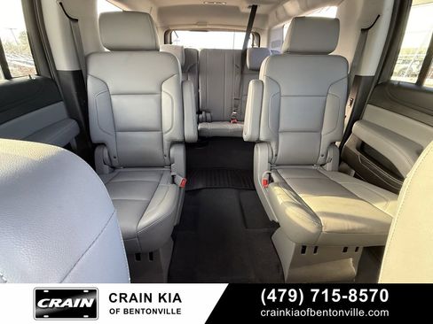 Used 2019 Chevrolet Suburban LT w/ LT Signature Package image 30