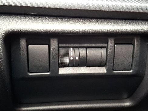 Certified 2025 Subaru Crosstrek 2.5i Sport image 25