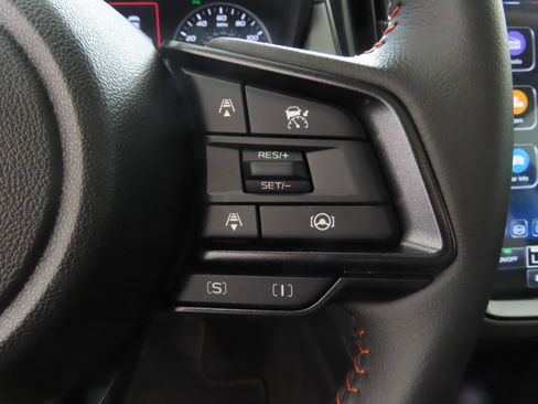 Certified 2025 Subaru Crosstrek 2.5i Limited w/ Crosstrek Mirror Package AWD/4WD image 14
