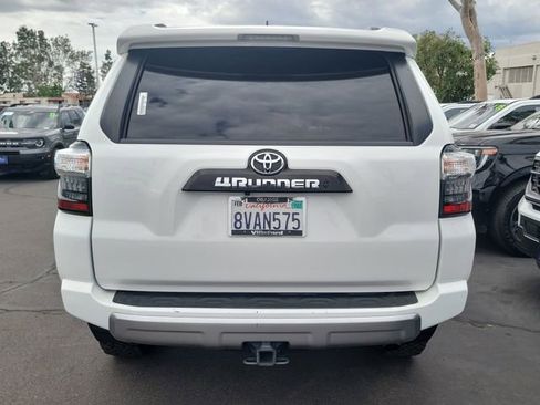 Used 2021 Toyota 4Runner TRD Off-Road Premium w/ Moonroof Package AWD/4WD image 25