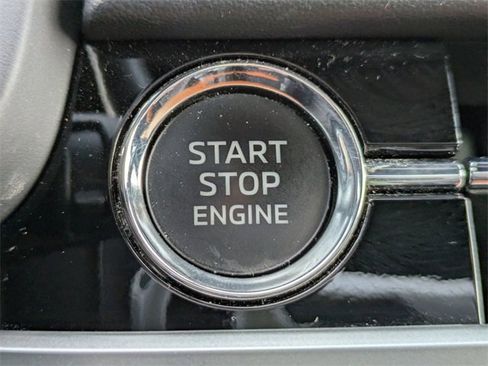 Used 2022 Mitsubishi Outlander SEL image 35