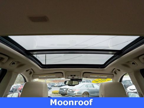 Used 2014 Cadillac SRX Luxury w/ Driver Awareness Package image 15