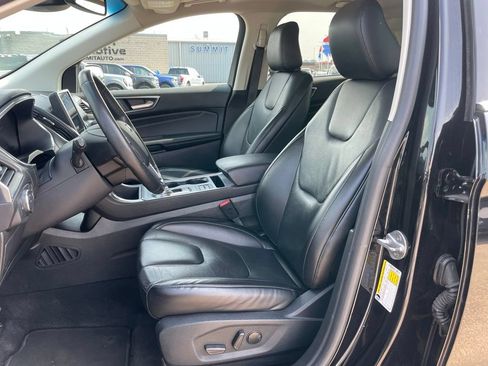 Used 2021 Ford Edge Titanium AWD/4WD image 7