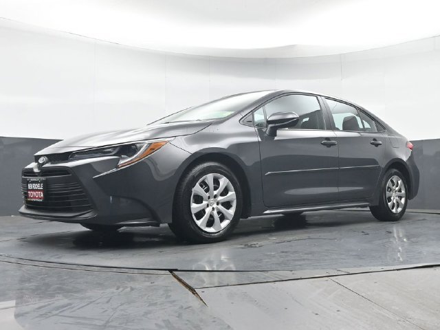 Used 2026 Toyota Corolla LE w/ Body Protection Package (TMS) FWD image 25