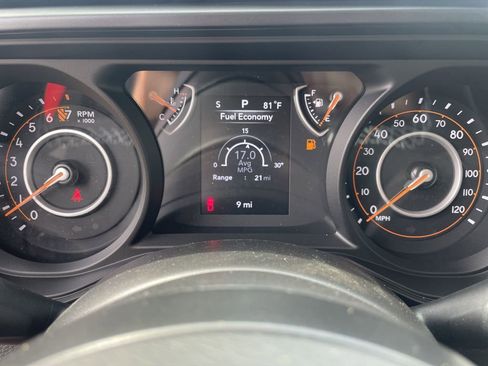 New 2025 Jeep Gladiator Sport image 17