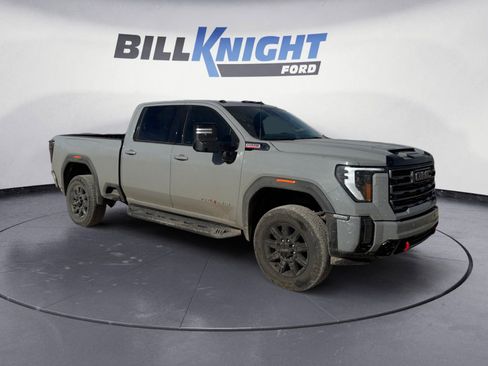 Used 2024 GMC Sierra 2500 AT4 w/ Technology Package image 7