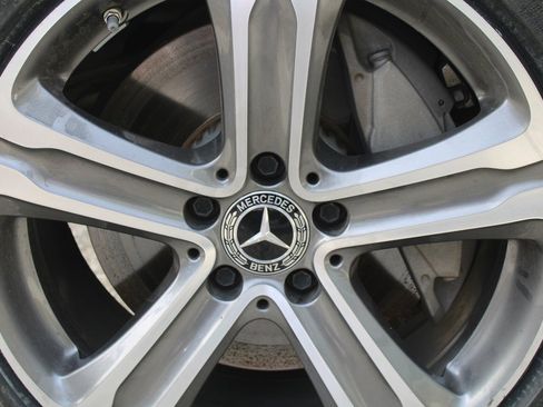 Certified 2021 Mercedes-Benz GLC 300 image 18