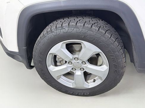 Used 2019 Jeep Compass Latitude w/ Popular Equipment Group image 29