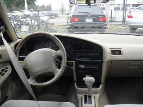 Used 1993 Subaru Legacy LS image 16