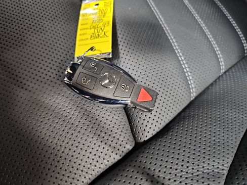 Used 2018 Mercedes-Benz GLC 43 AMG 4MATIC image 37