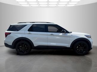Used 2023 Ford Explorer ST-Line w/ Class IV Trailer Tow Package RWD video 2