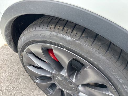 Used 2020 Tesla Model Y Performance AWD/4WD image 4
