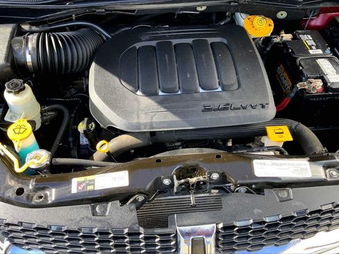 Used 2019 Dodge Grand Caravan SXT FWD image 30