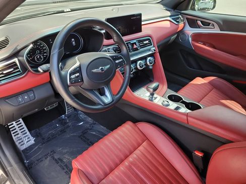 Used 2023 Genesis G70 2.0T w/ Sport Prestige Package RWD image 4