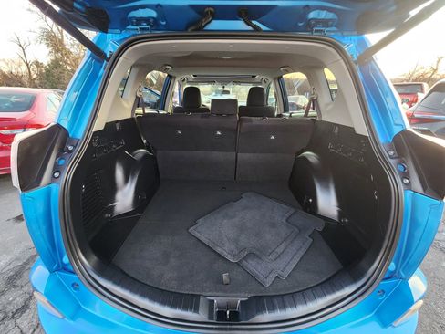 Used 2016 Toyota RAV4 XLE image 16