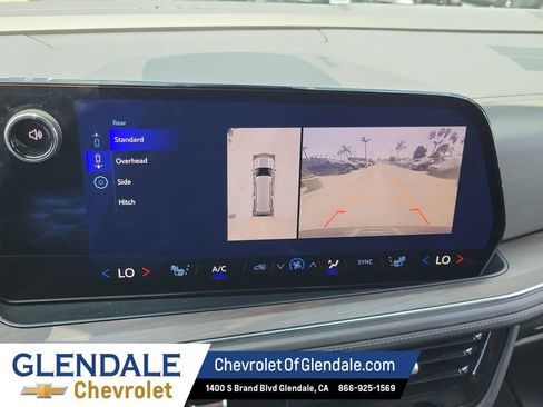 Certified 2025 Chevrolet Suburban Z71 AWD/4WD image 27