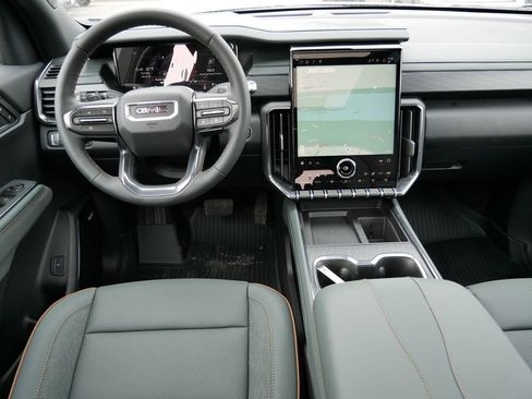 New 2026 GMC Acadia AT4 w/ Luxury Package image 10