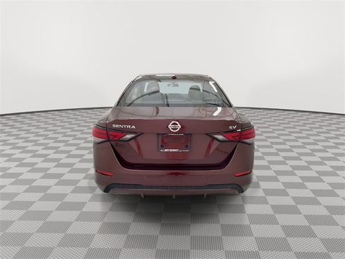 Used 2023 Nissan Sentra SV image 9