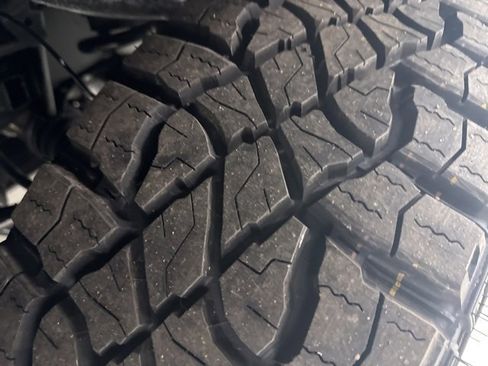 New 2026 Chevrolet Silverado 1500 Custom Trail Boss w/ Dark Appearance Package image 32