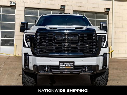 Used 2024 GMC Sierra 2500 Denali Ultimate AWD/4WD image 4