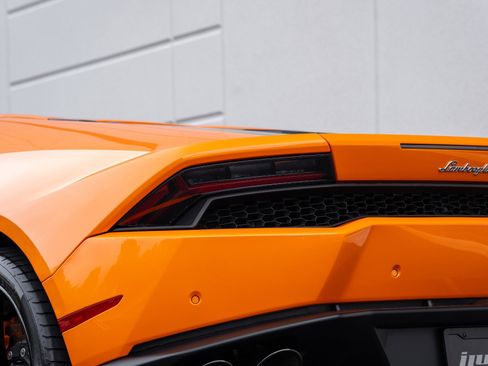 Used 2016 Lamborghini Huracan LP 610-4 AWD/4WD image 31