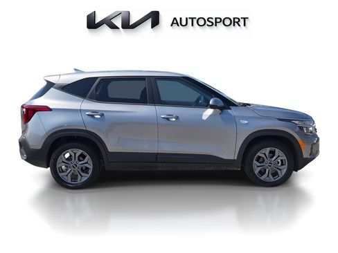 Certified 2026 Kia Seltos LX FWD image 7