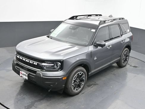 New 2025 Ford Bronco Sport Outer Banks w/ Outer Banks Tech Package+ AWD/4WD image 38