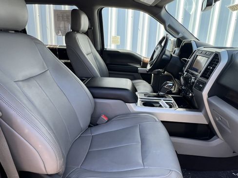 Used 2020 Ford F150 Lariat RWD image 21
