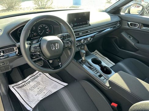 New 2025 Honda Civic Sport image 9