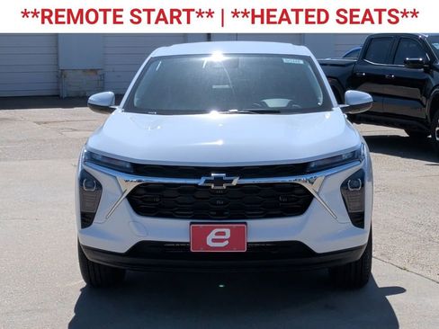 New 2026 Chevrolet Trax LS w/ LS Convenience Package image 2