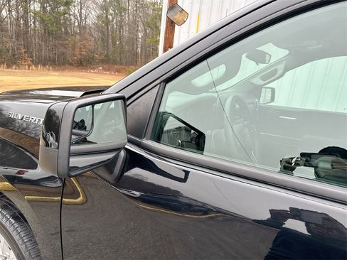 Used 2021 Chevrolet Silverado 1500 RST w/ Bed Protection Package image 11