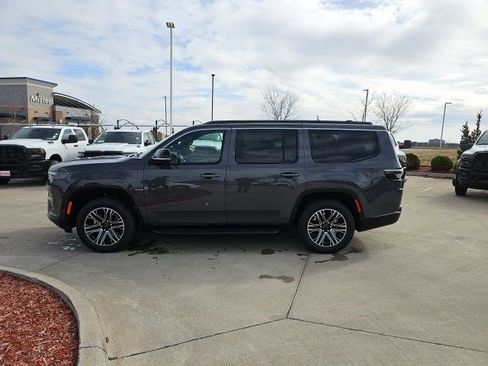 New 2026 Jeep Grand Wagoneer 4WD image 2