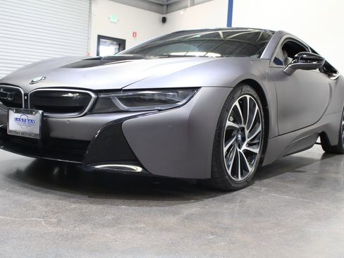 Used 2015 BMW i8 image 6